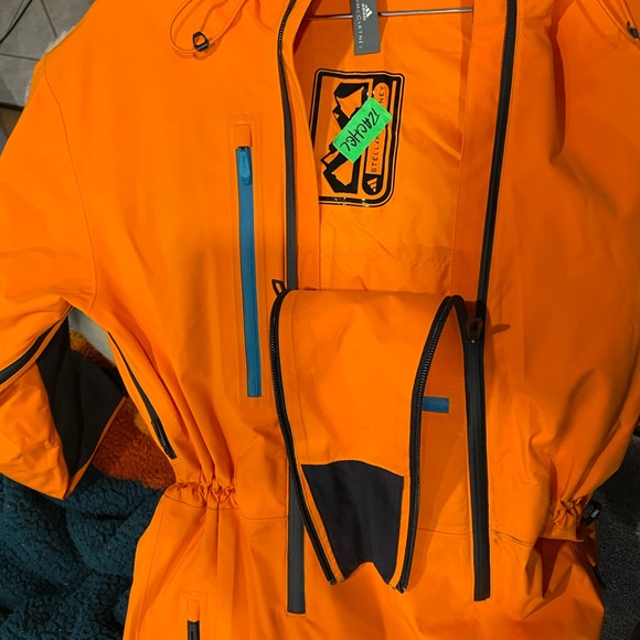 Stella McCartney x Adidas Terrax snow suit - Picture 4 of 10